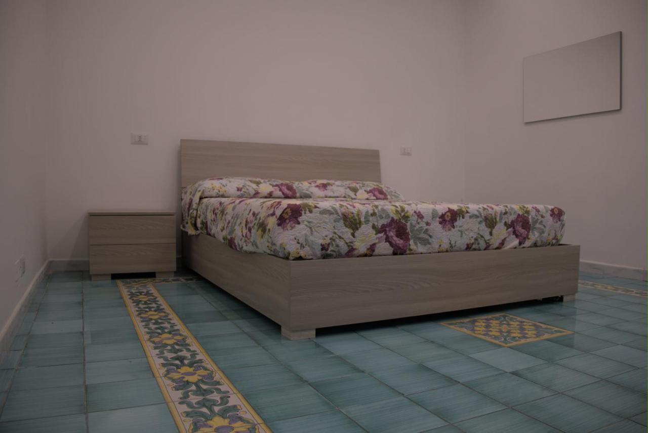 Let It B&B Apartment Salerno Eksteriør bilde