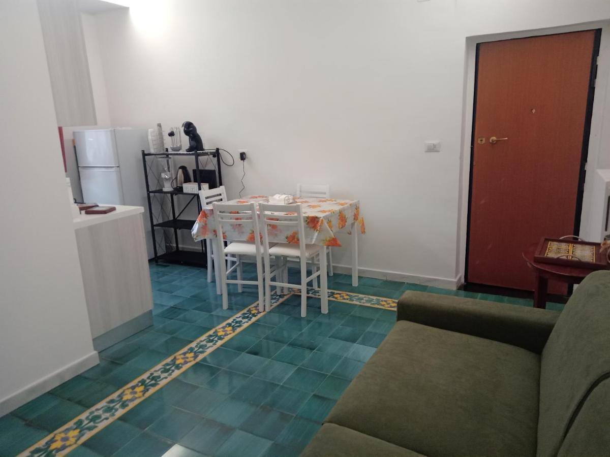 Let It B&B Apartment Salerno Eksteriør bilde